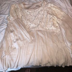 Southern stitch shirt with lace detail